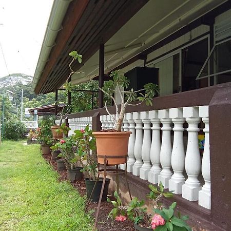 Ravehei Smile Relais 3 Huahine Hostel Haapu Exterior photo