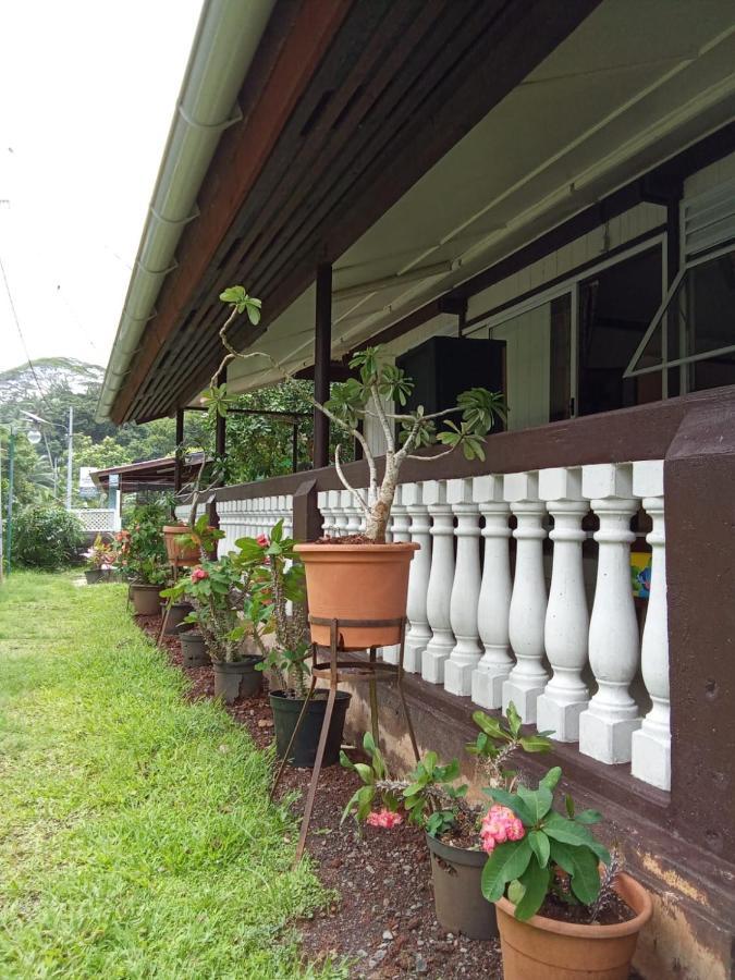 Ravehei Smile Relais 3 Huahine Hostel Haapu Exterior photo